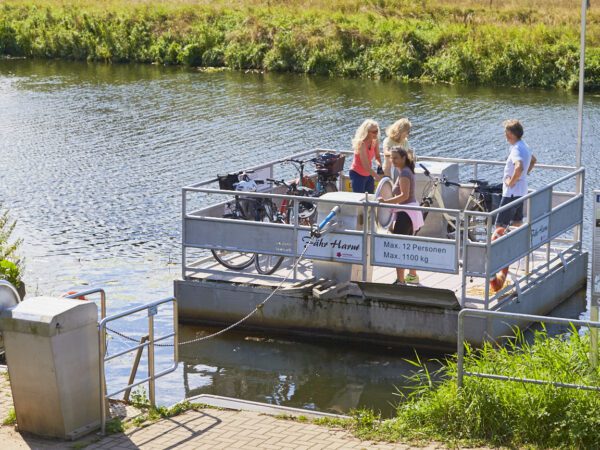 Crank spring across the Vecht